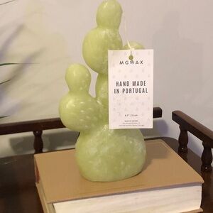 MGWAX Handmade Green Cactus Candle